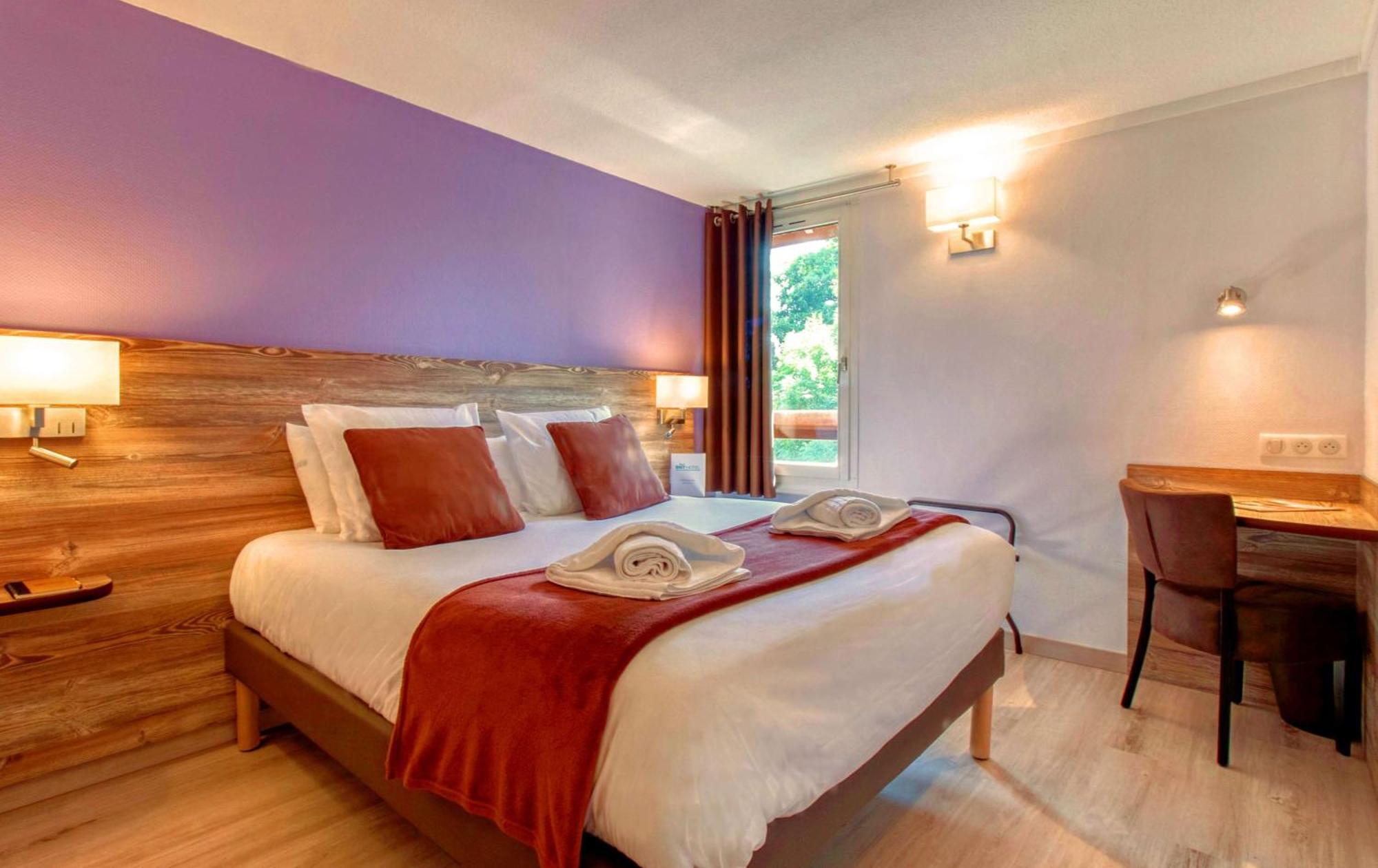 Brit Hotel Confort Pau Lons Dış mekan fotoğraf