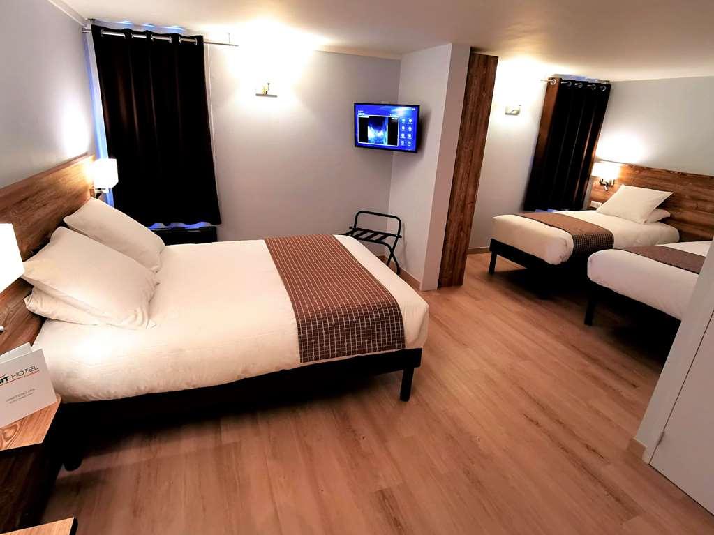 Brit Hotel Confort Pau Lons Oda fotoğraf