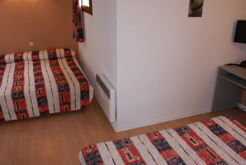 Brit Hotel Confort Pau Lons Dış mekan fotoğraf