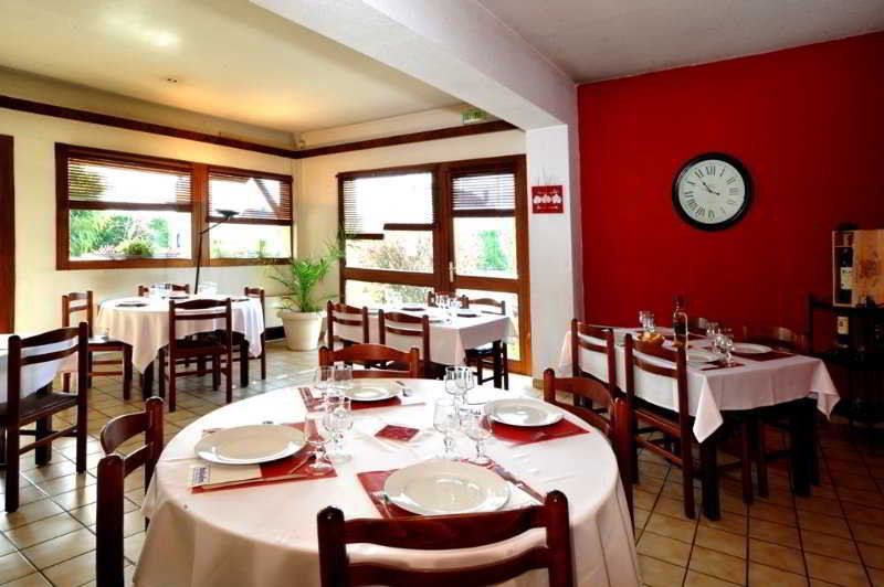 Brit Hotel Confort Pau Lons Dış mekan fotoğraf