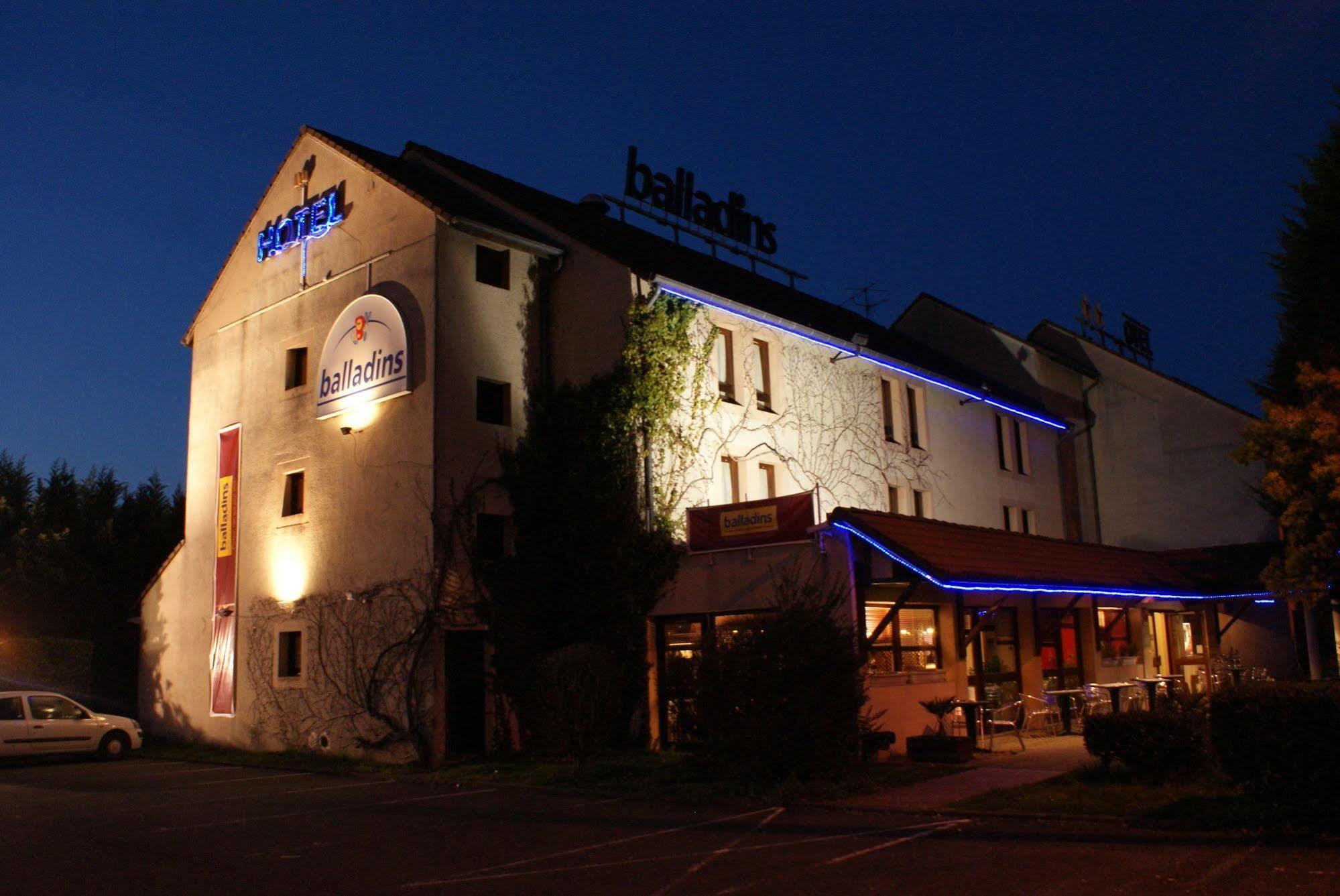 Brit Hotel Confort Pau Lons Dış mekan fotoğraf