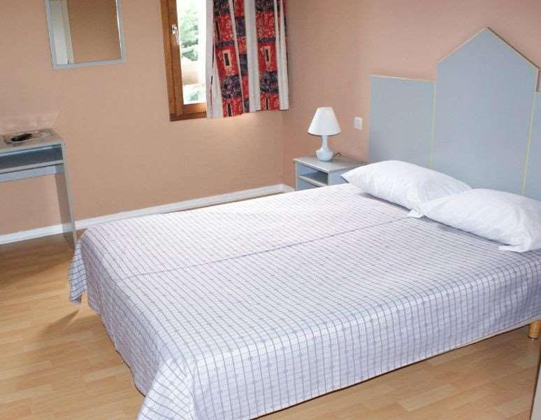Brit Hotel Confort Pau Lons Oda fotoğraf